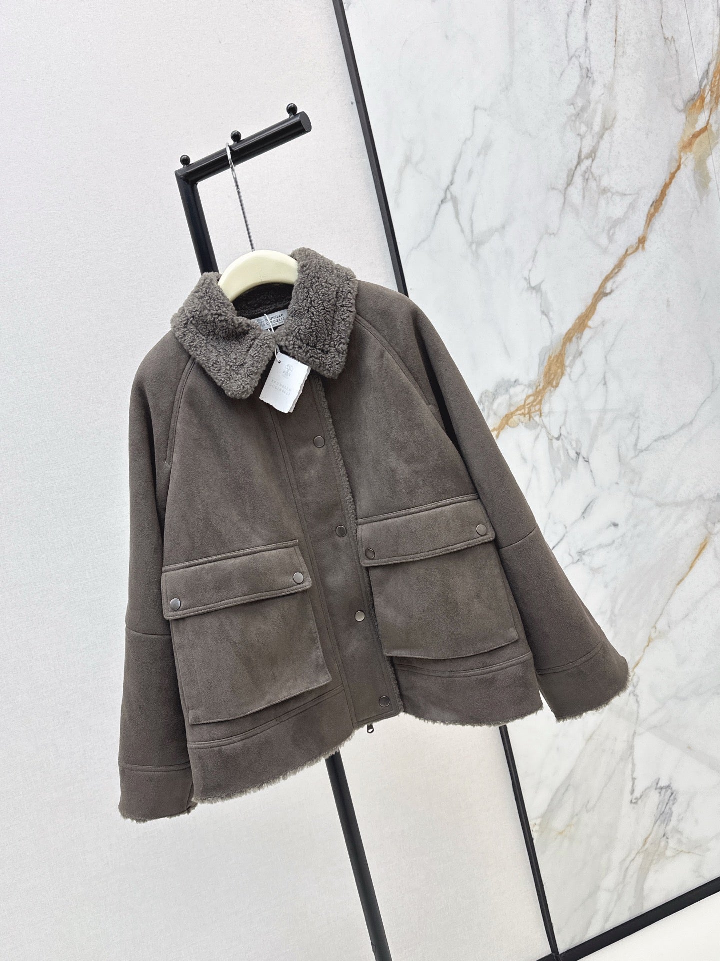 Lor*P 25FW fauxsheepskin jacket