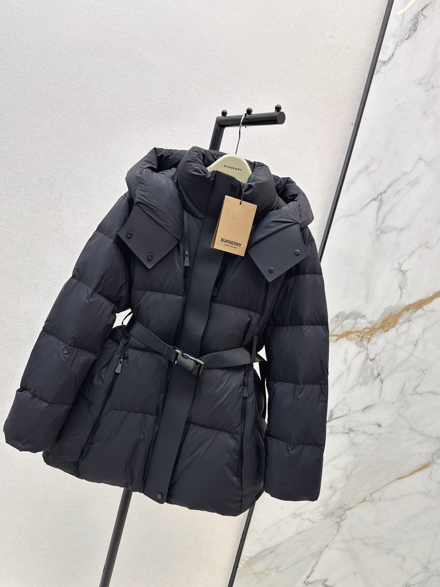 Bur* 25fw down jacket