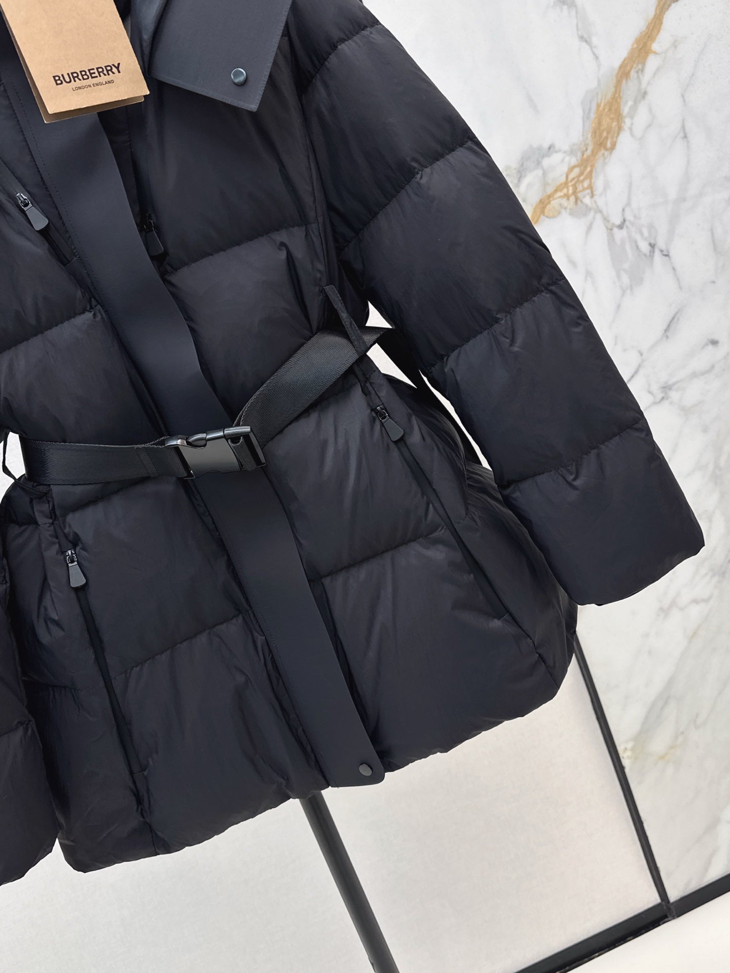 Bur* 25fw down jacket