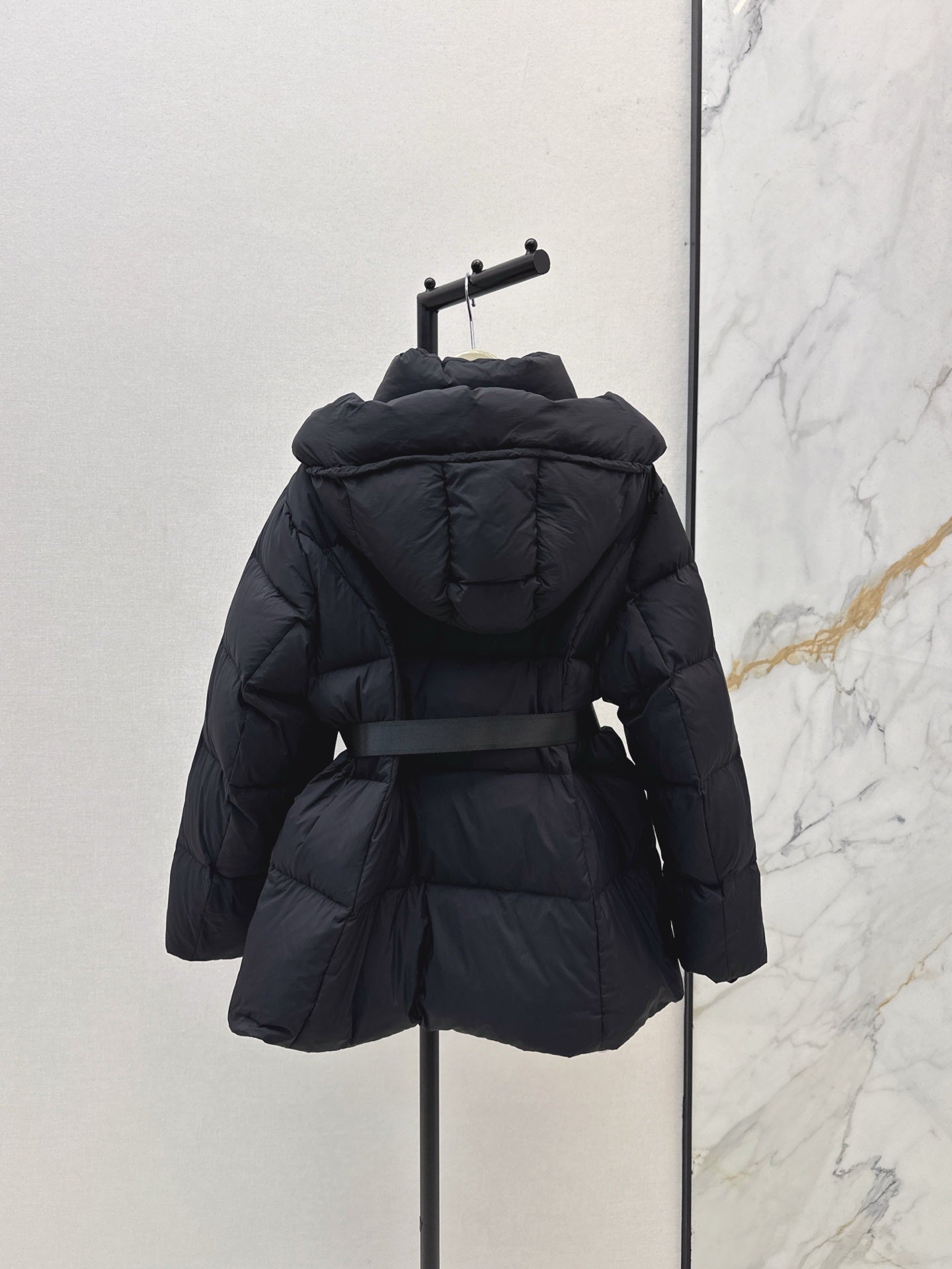 Bur* 25fw down jacket
