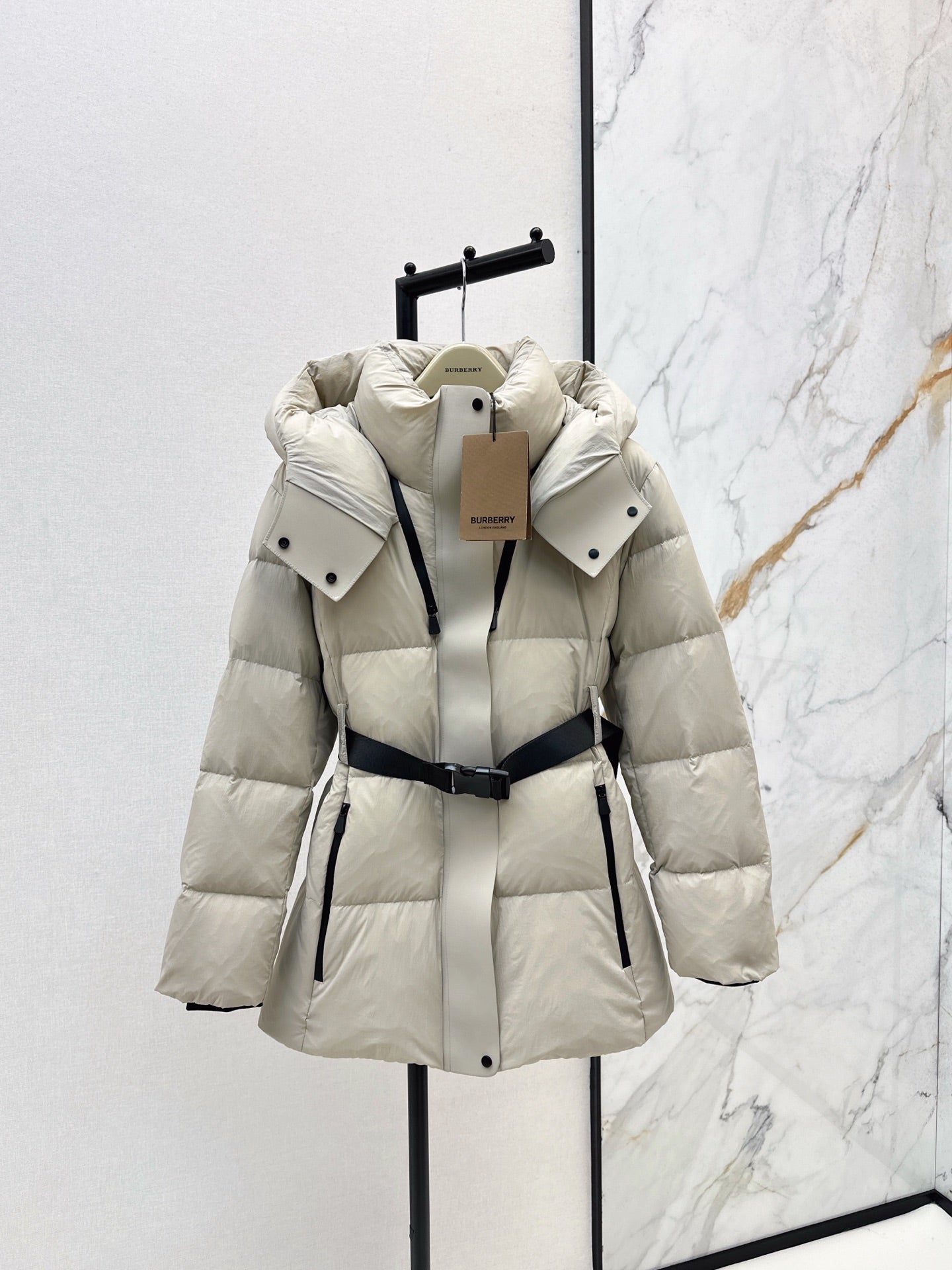 Bur* 25fw down jacket