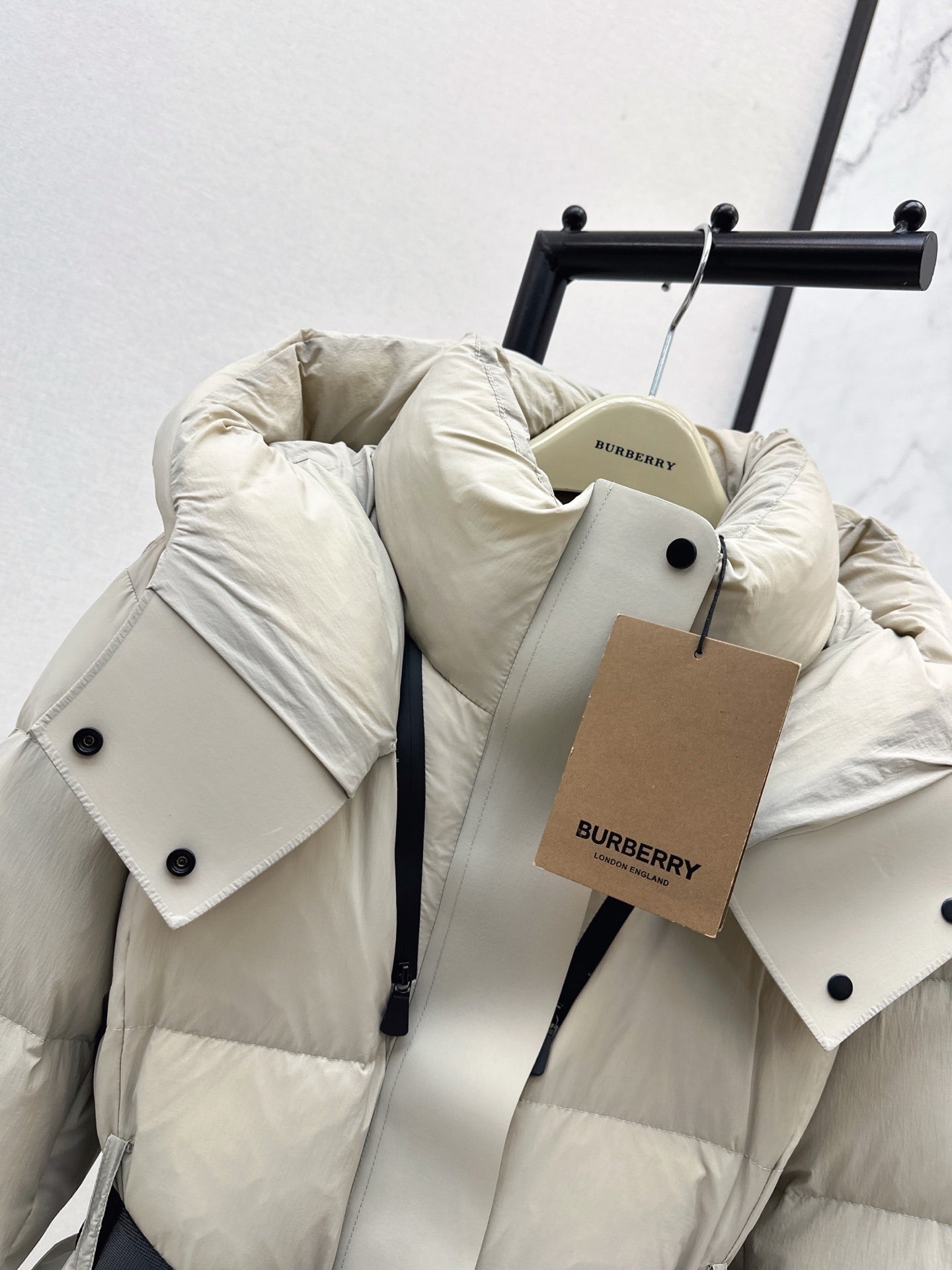 Bur* 25fw down jacket