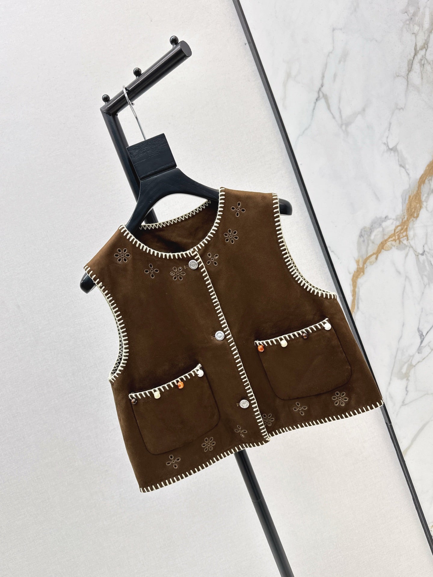 C*nel 25fw vest jacket