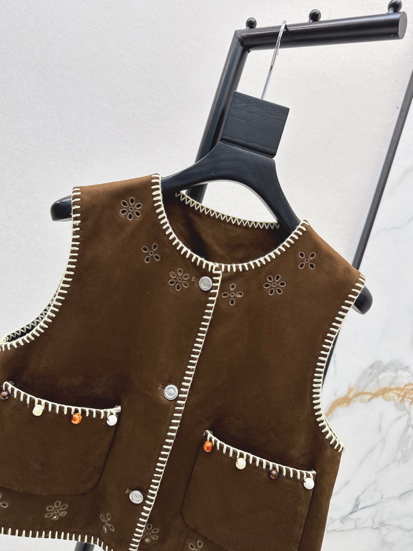 C*nel 25fw vest jacket