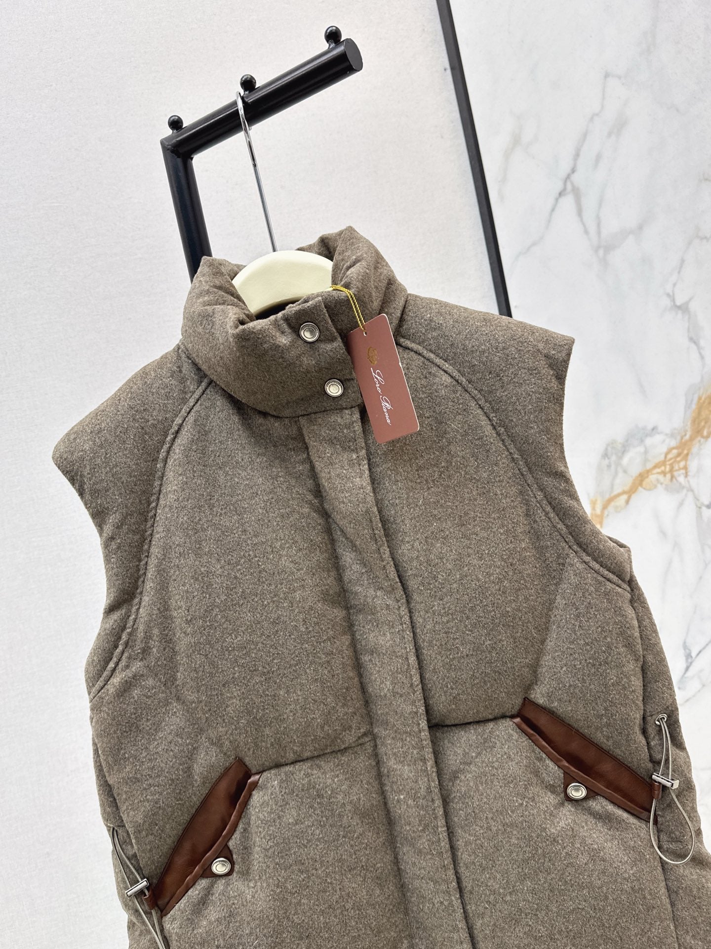 Lor*P 25fw vest jacket