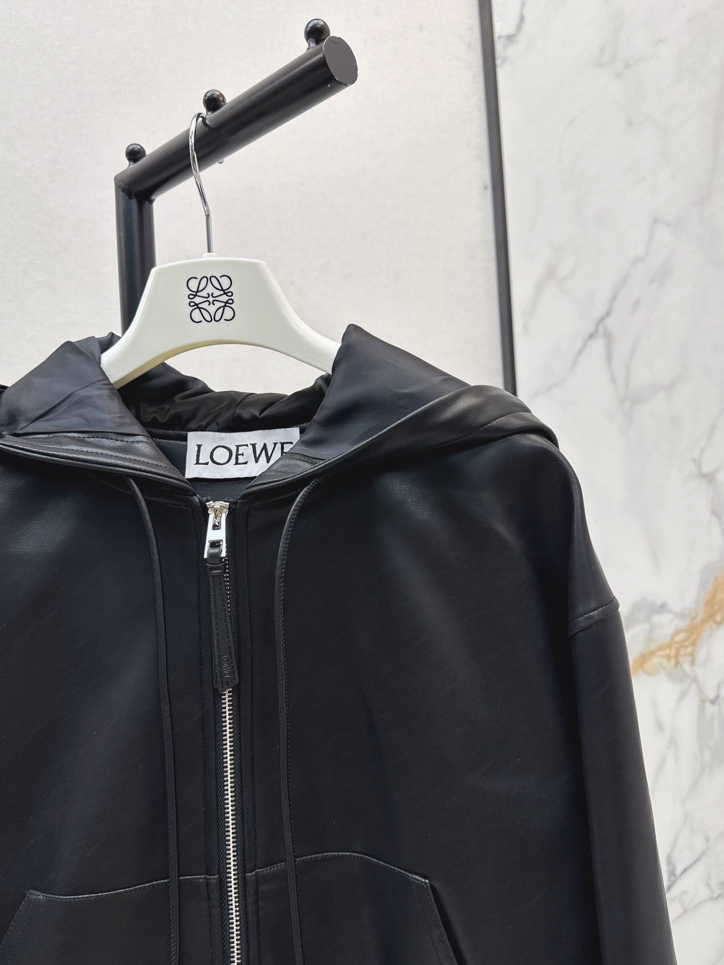 Loew*  25fw jacket