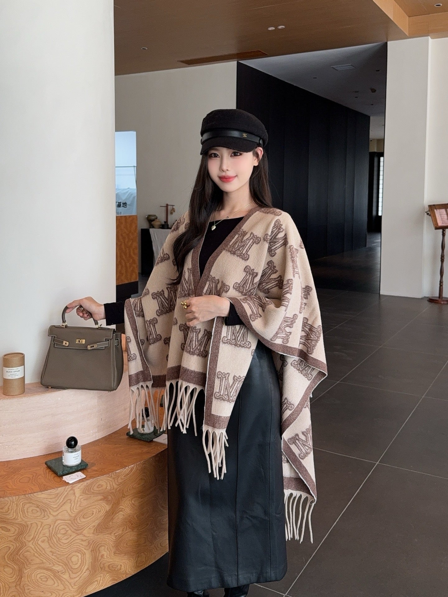 Max*M 25fw shawl-style cape coat