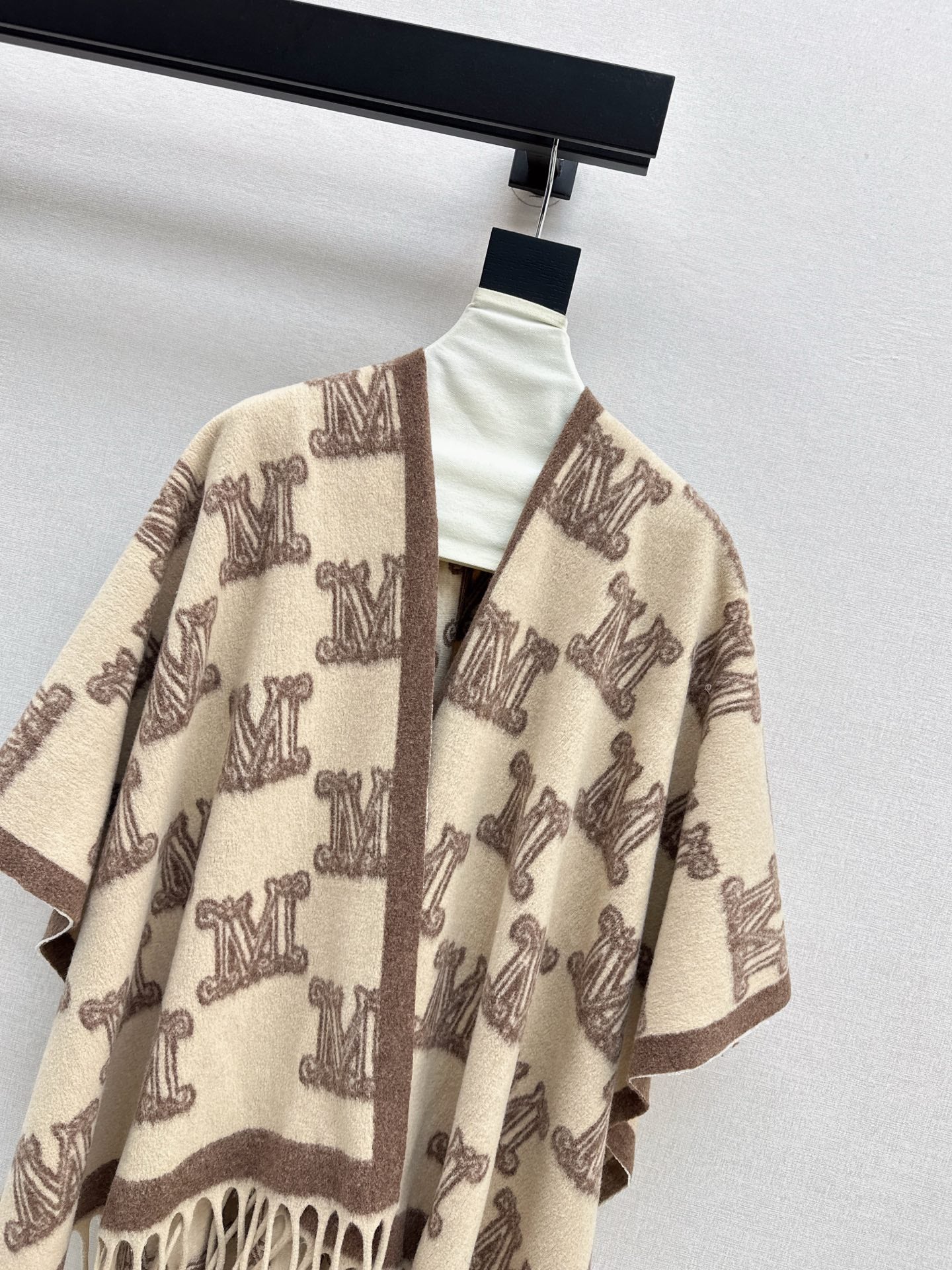 Max*M 25fw shawl-style cape coat