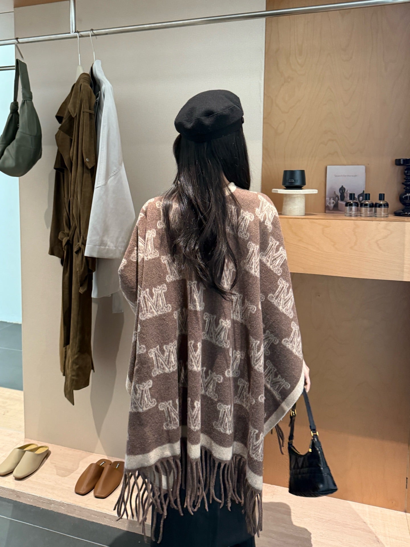 Max*M 25fw shawl-style cape coat