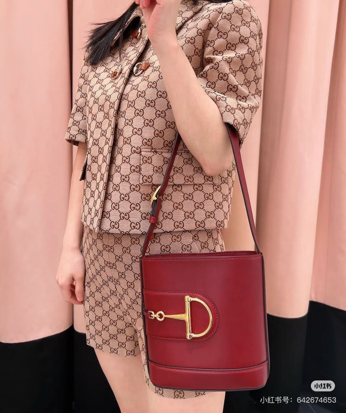 Gu* 25ss jacquard short sleeve suit