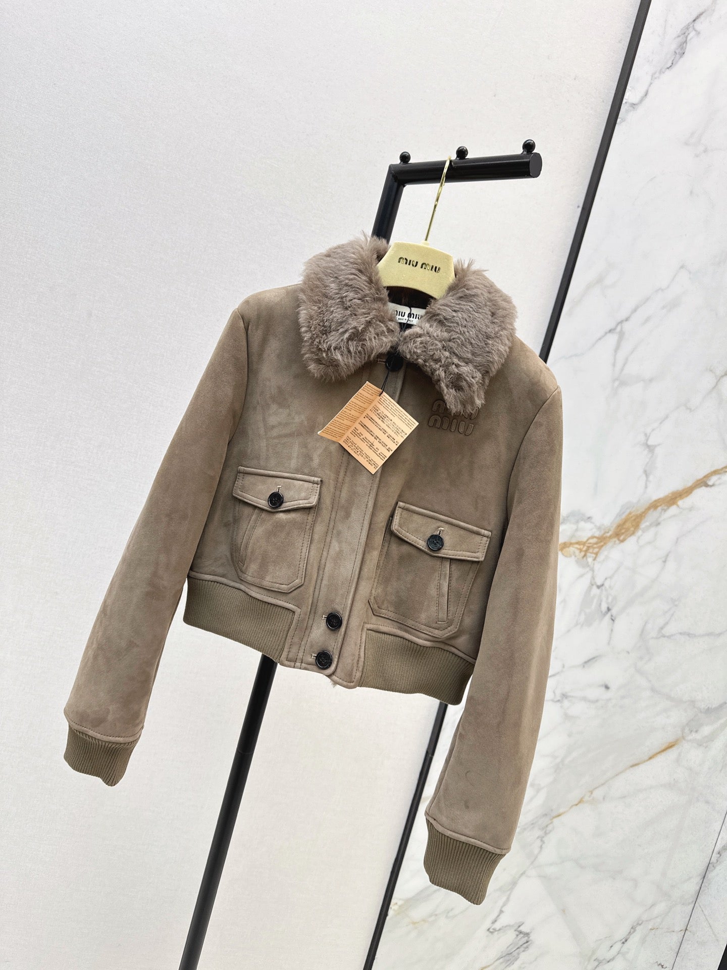 M*u 25fw Fur and skin together jacket