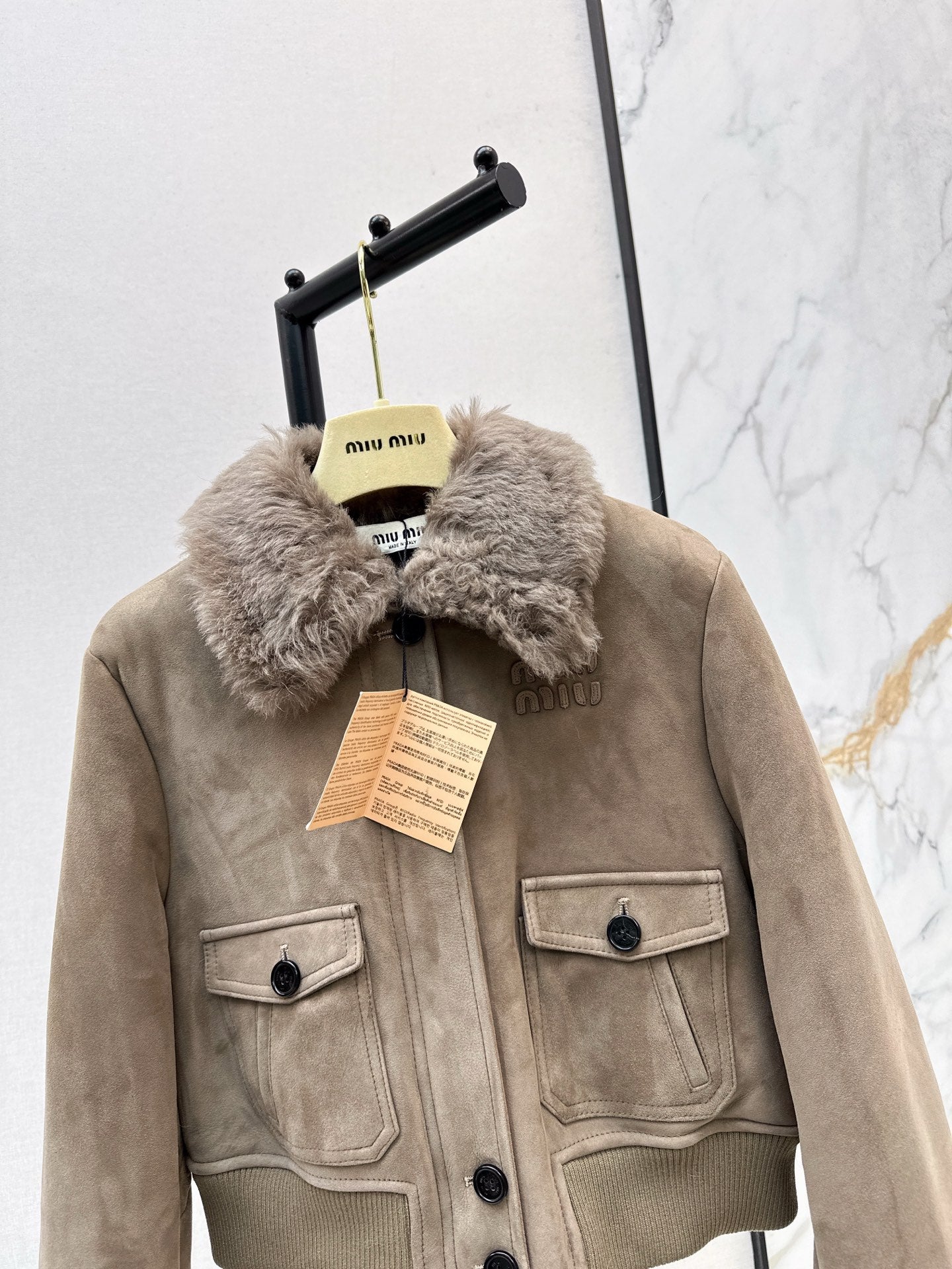 M*u 25fw Fur and skin together jacket