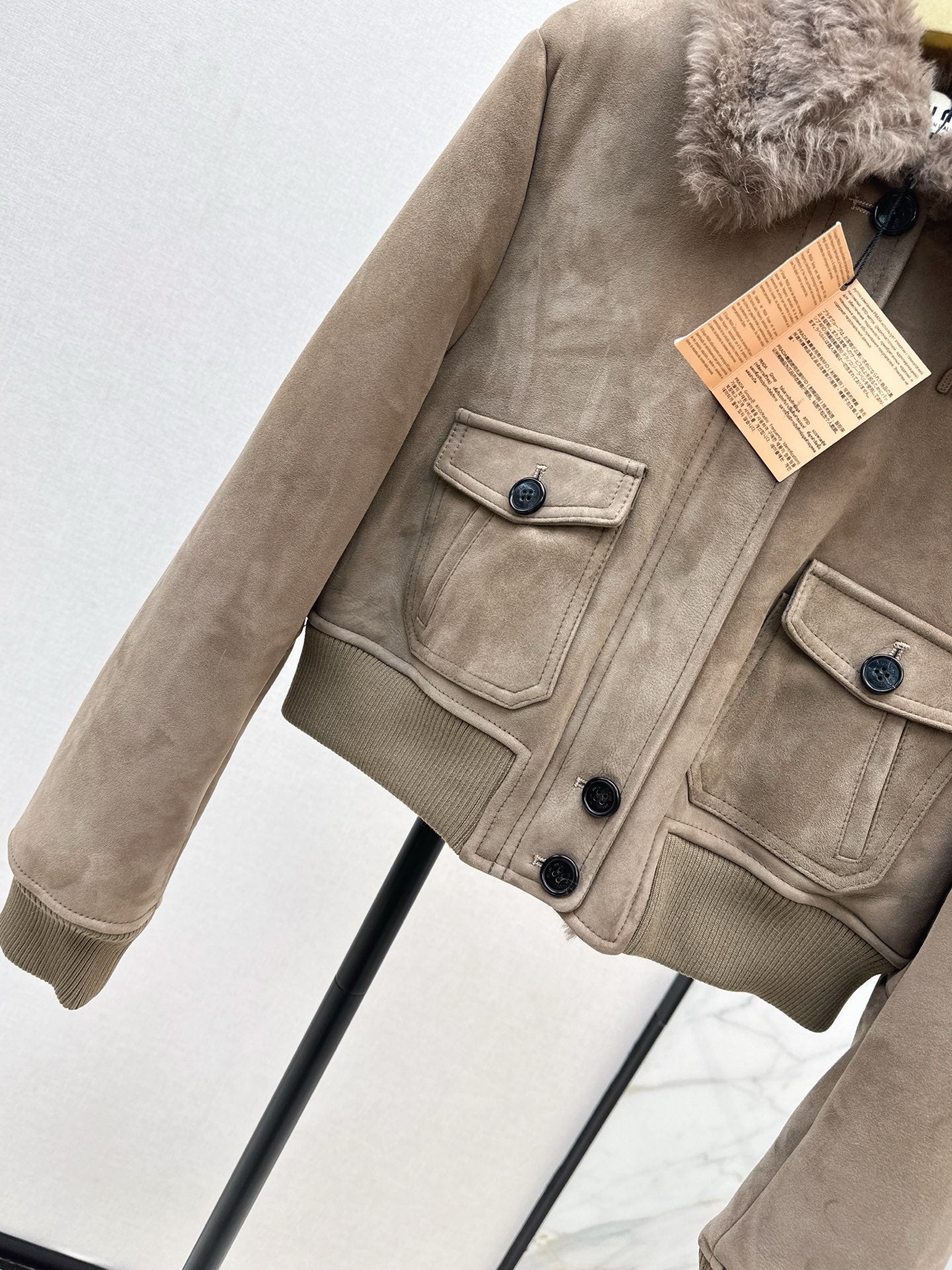 M*u 25fw Fur and skin together jacket