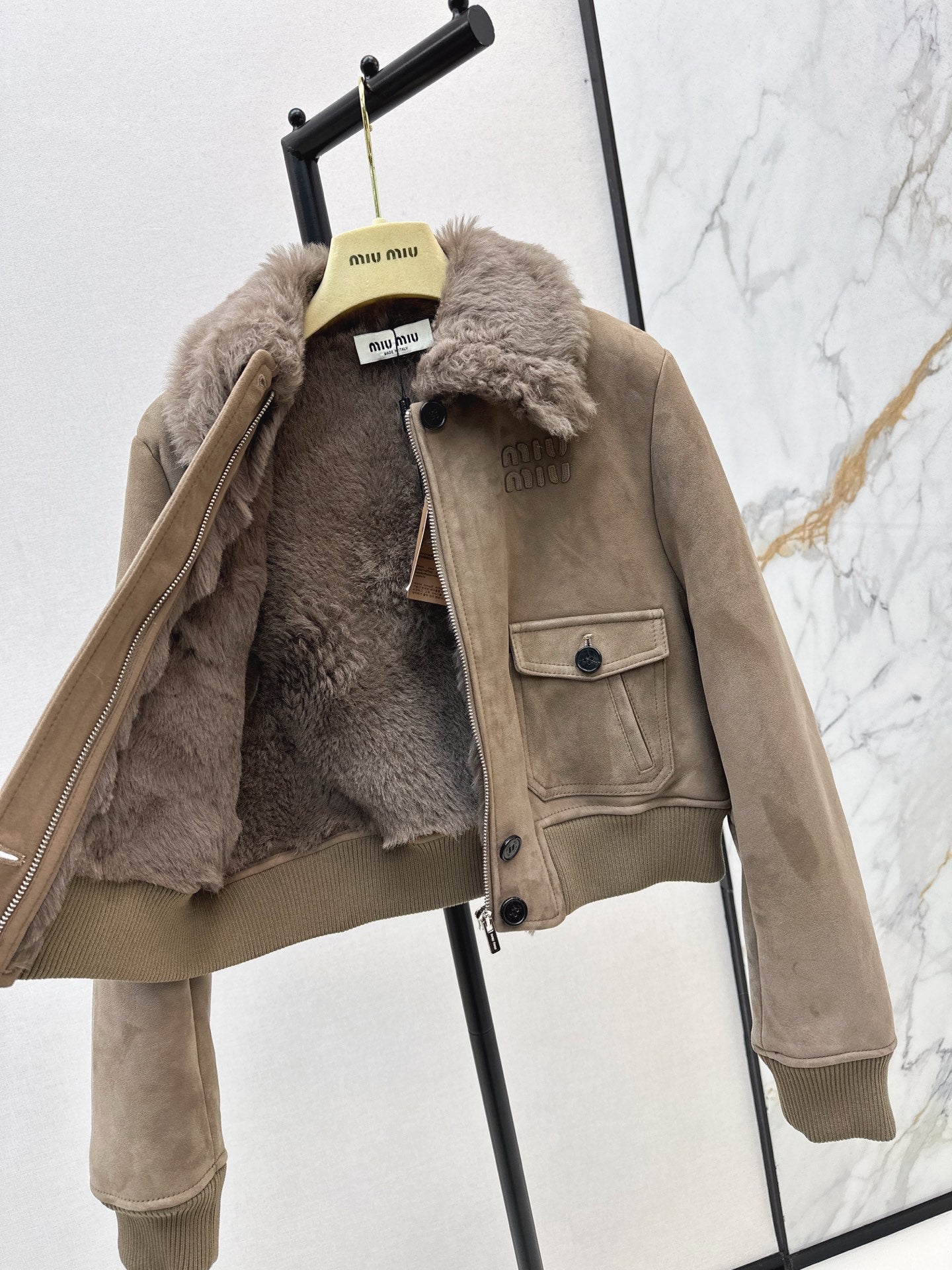 M*u 25fw Fur and skin together jacket