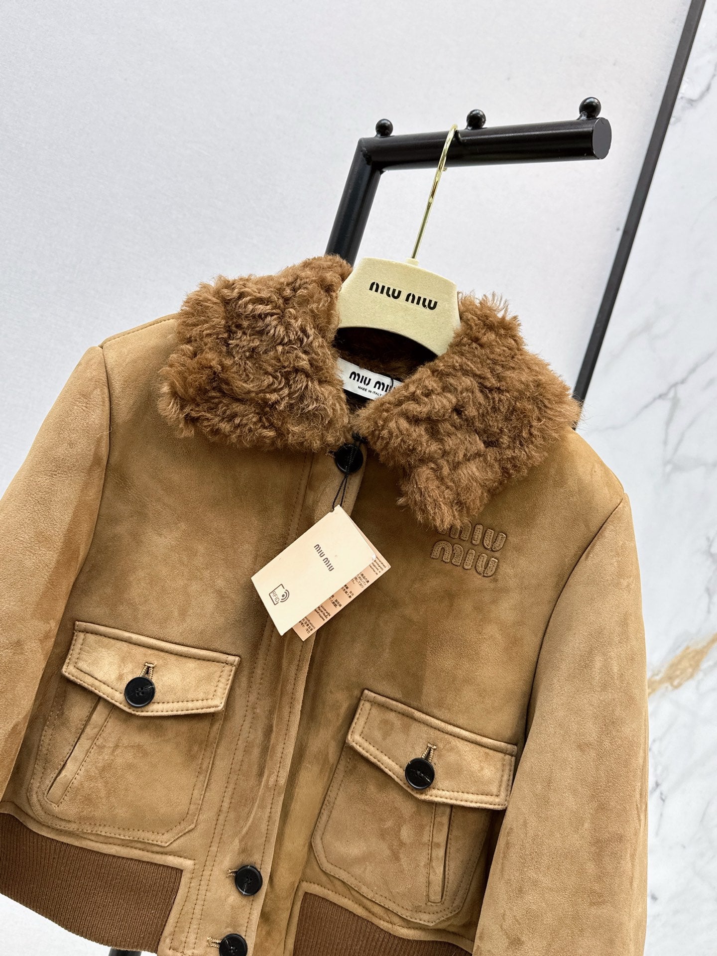 M*u 25fw Fur and skin together jacket