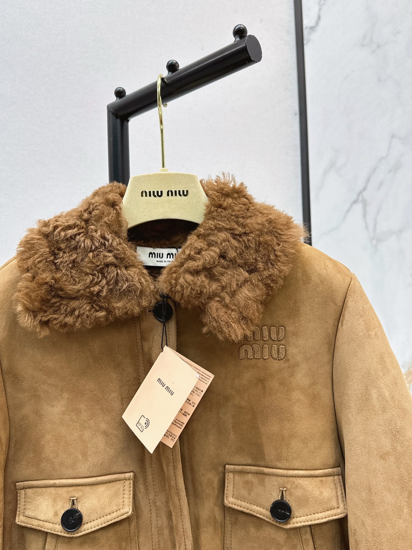 M*u 25fw Fur and skin together jacket