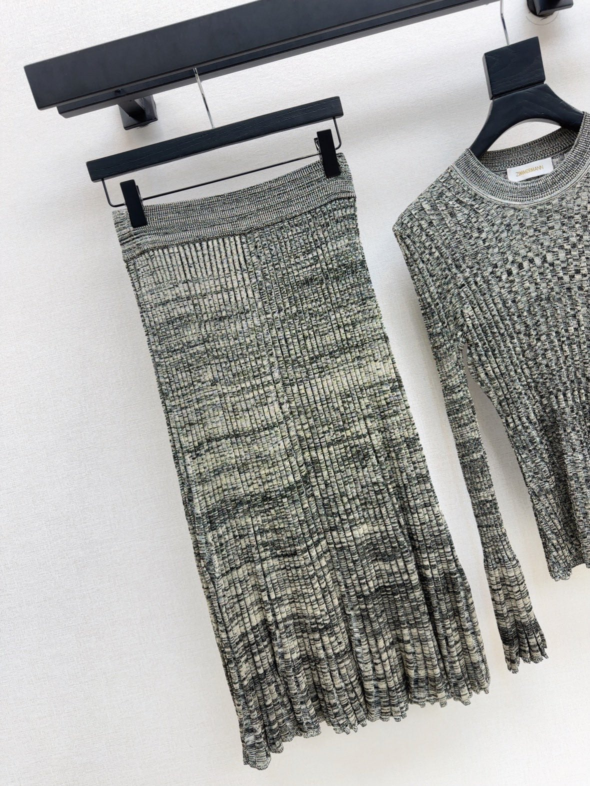 Zim* 25fw knitted skirt