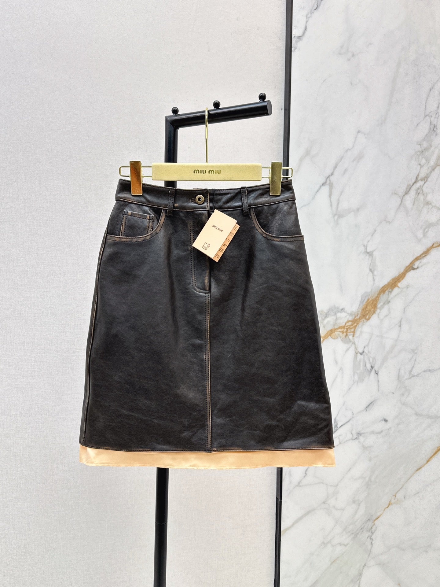 M*u 25fw leather skirt