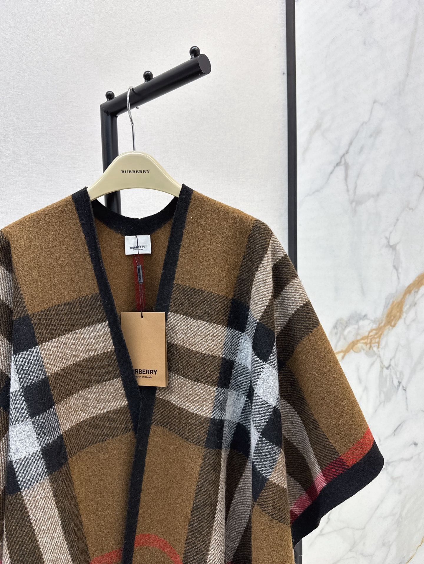 Bur* 25fw Wool shawl cape