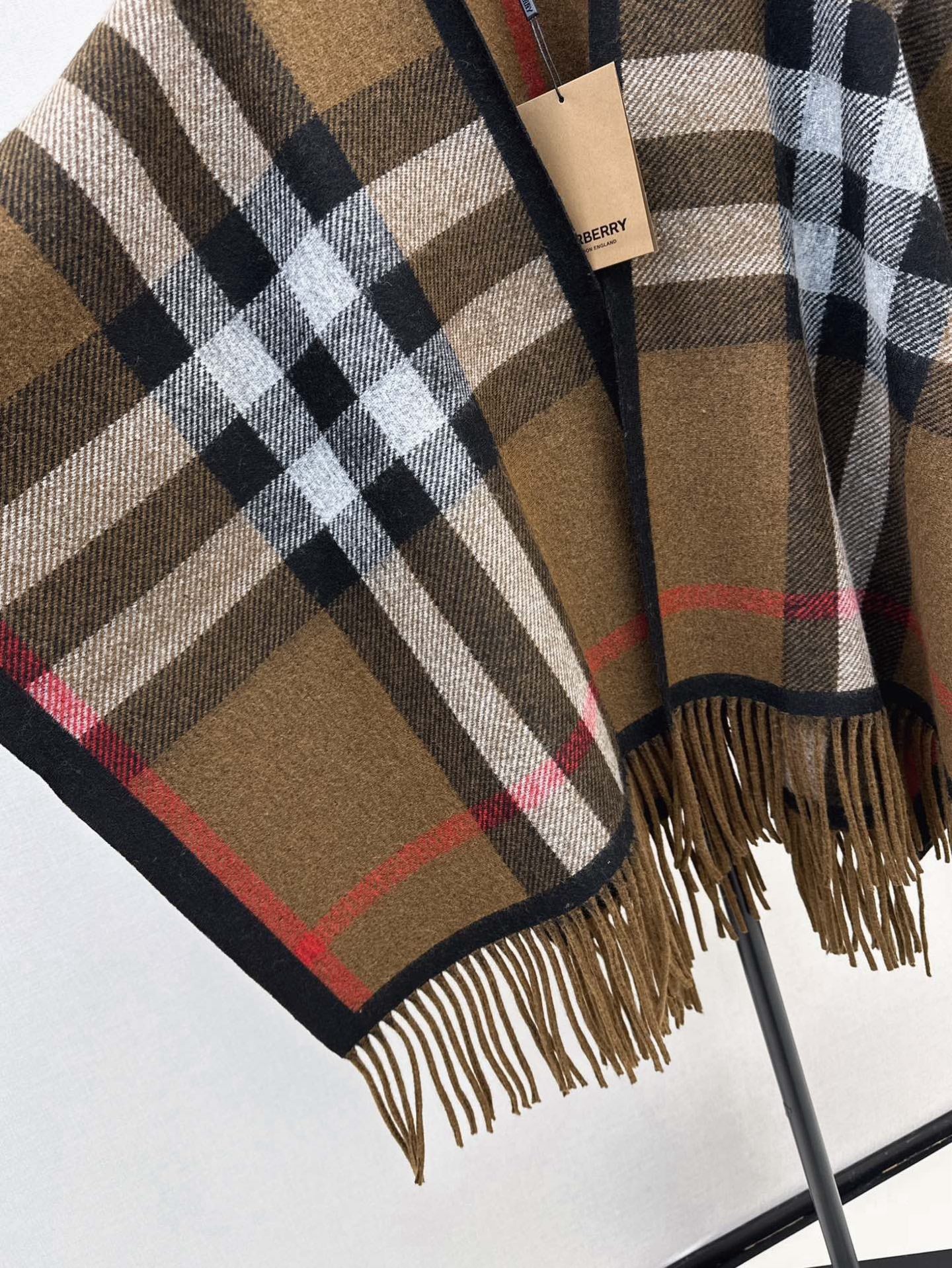 Bur* 25fw Wool shawl cape