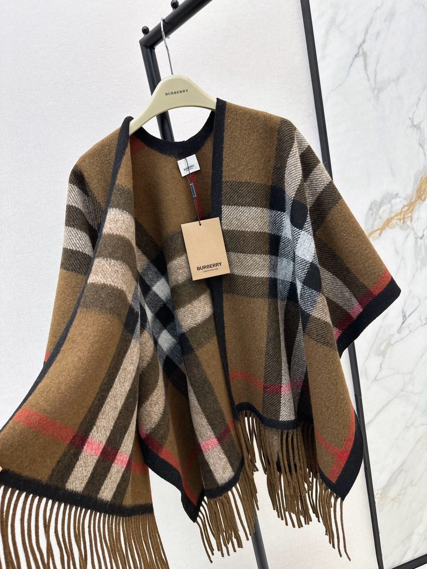 Bur* 25fw Wool shawl cape