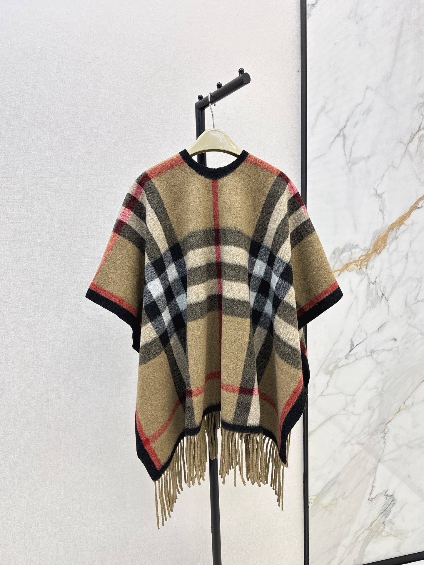 Bur* 25fw Wool shawl cape