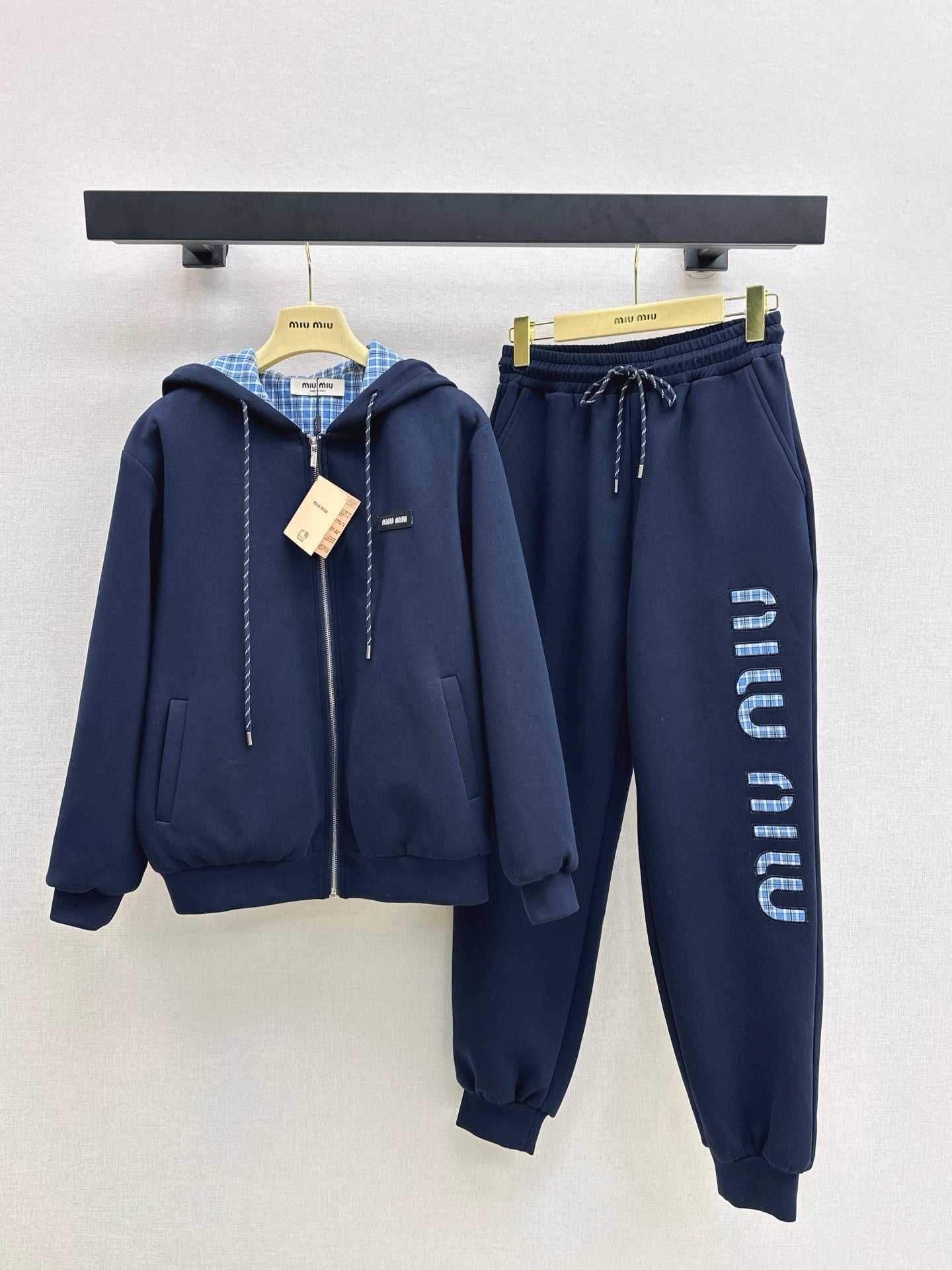 M*u 25fw Double-sided reversible casual suit