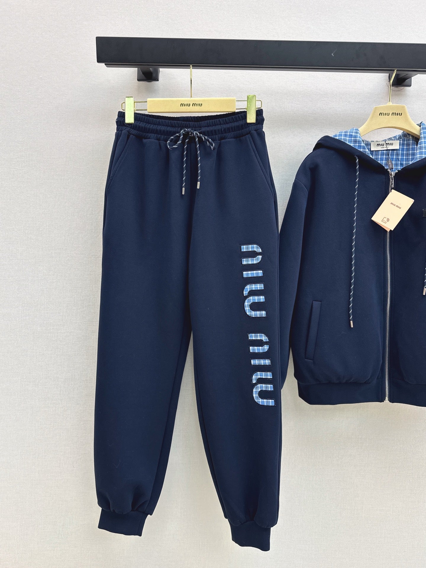 M*u 25fw Double-sided reversible casual suit