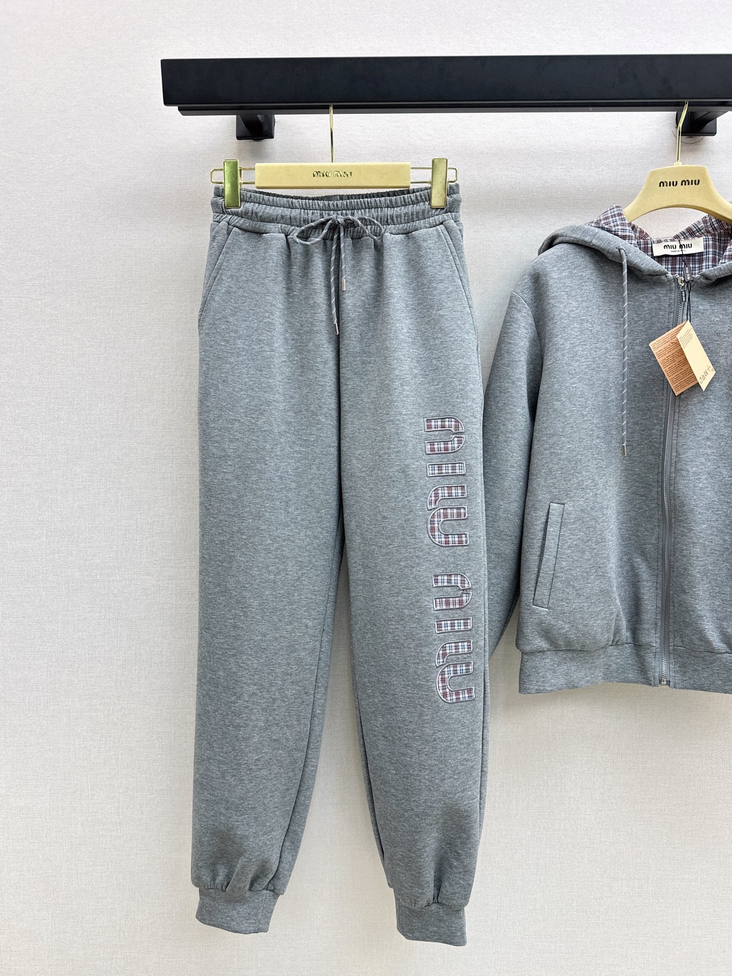 M*u 25fw Double-sided reversible casual suit