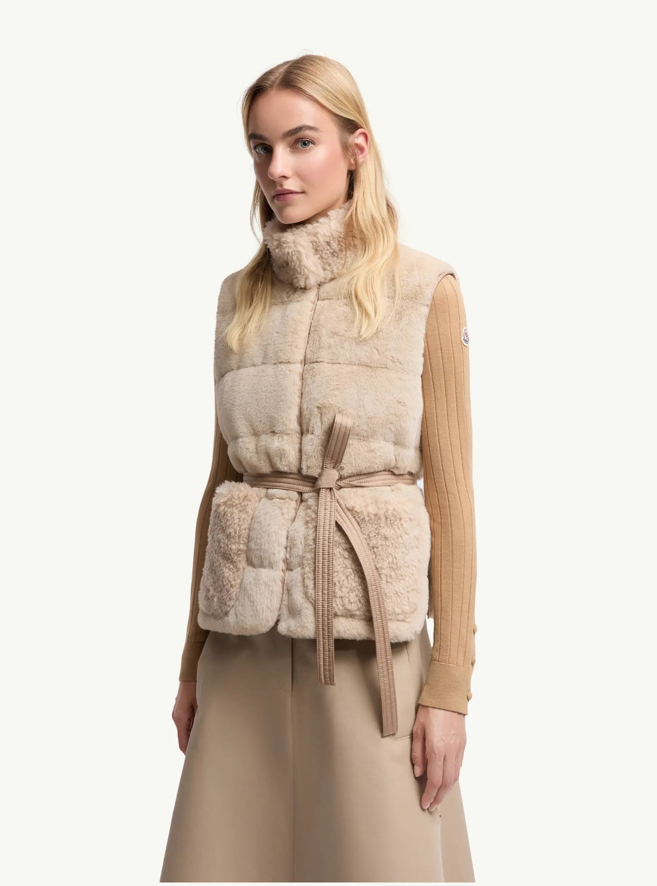 Monc* 25fw down vest