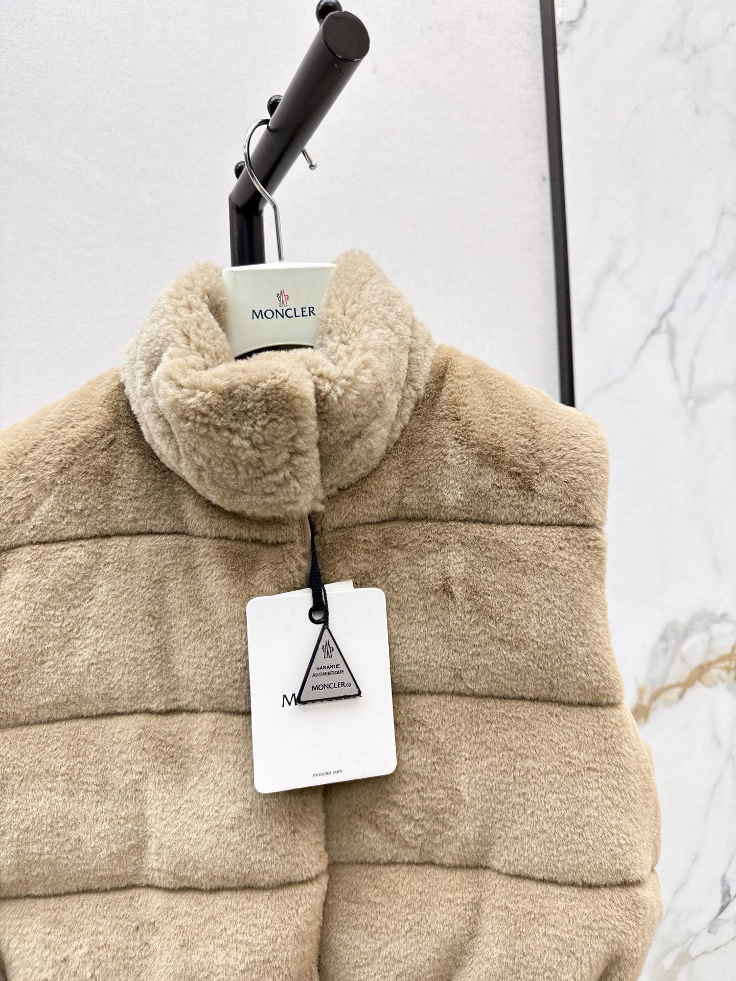 Monc* 25fw down vest