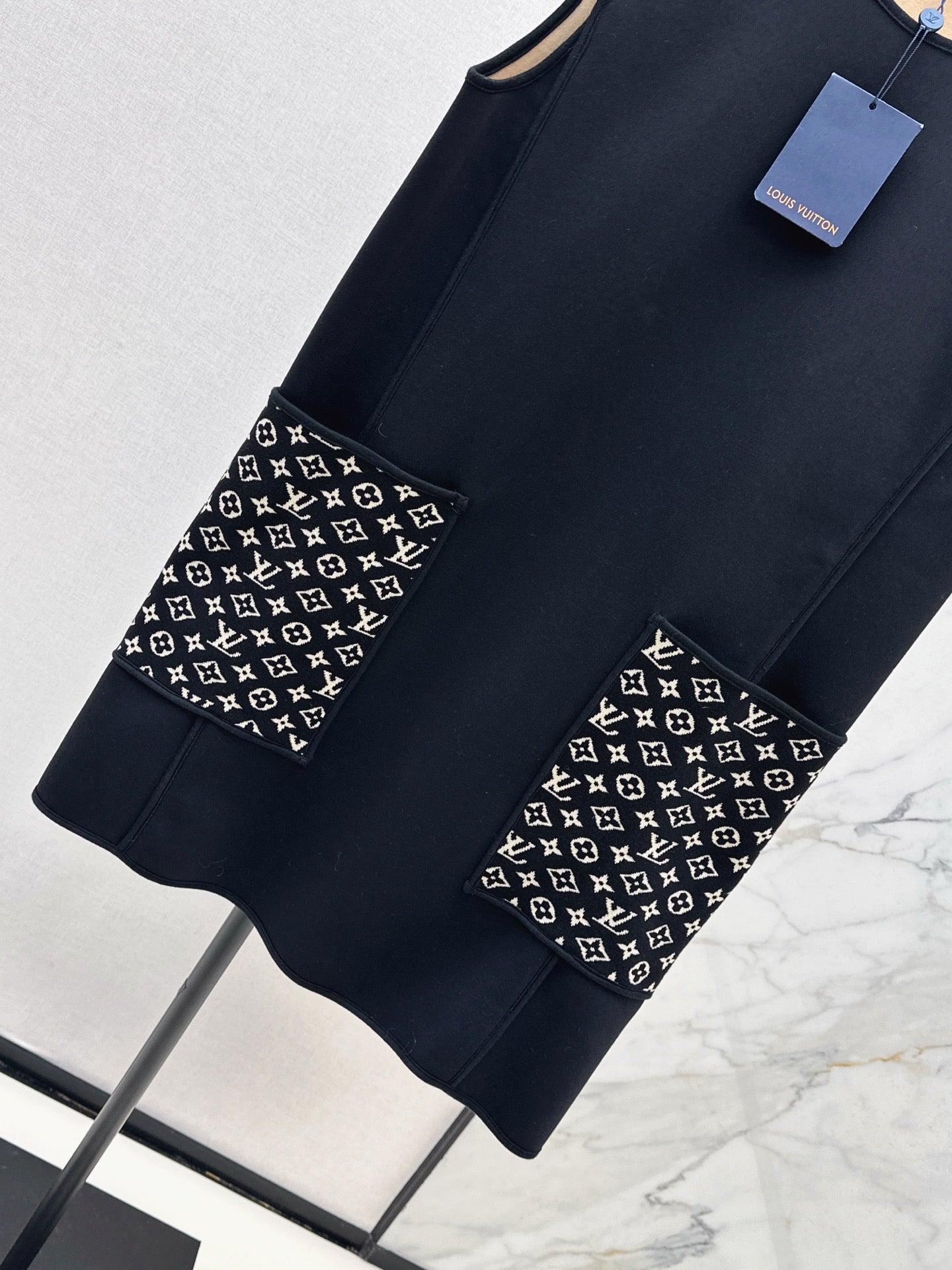 Loui* 25fw vest dress