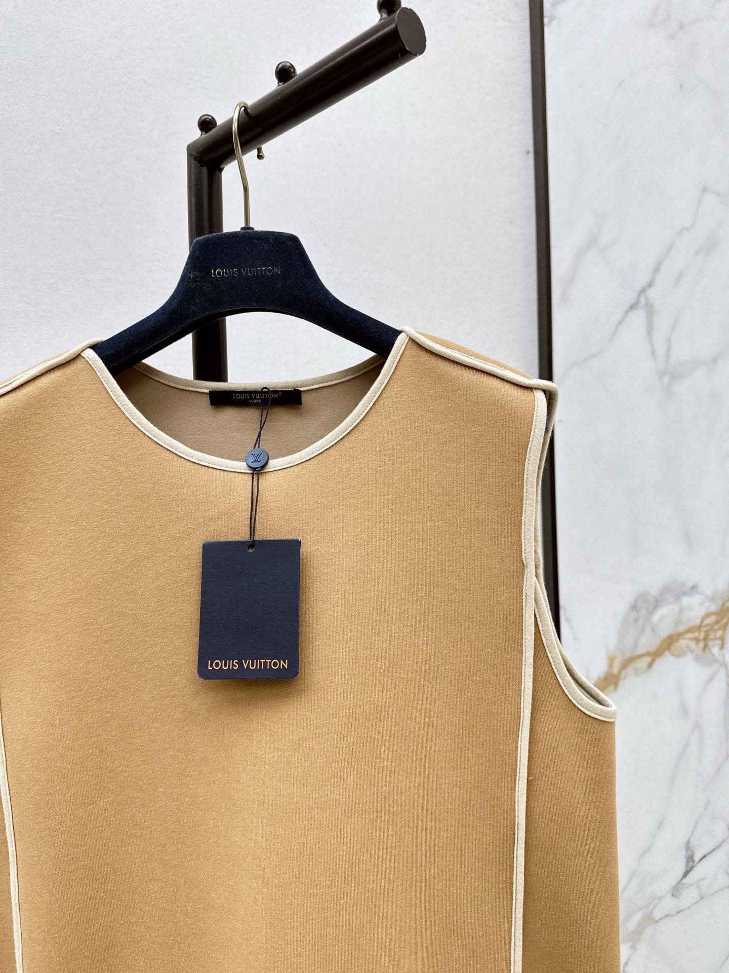 Loui* 25fw vest dress