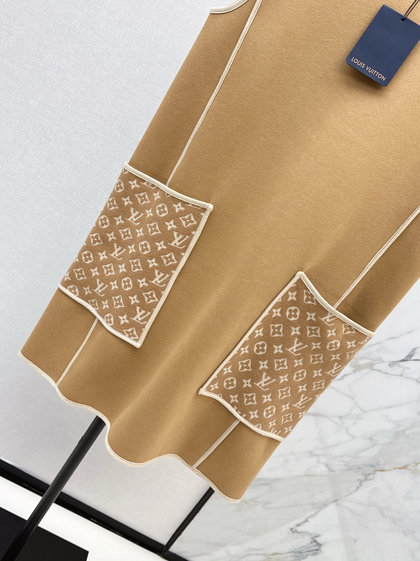 Loui* 25fw vest dress