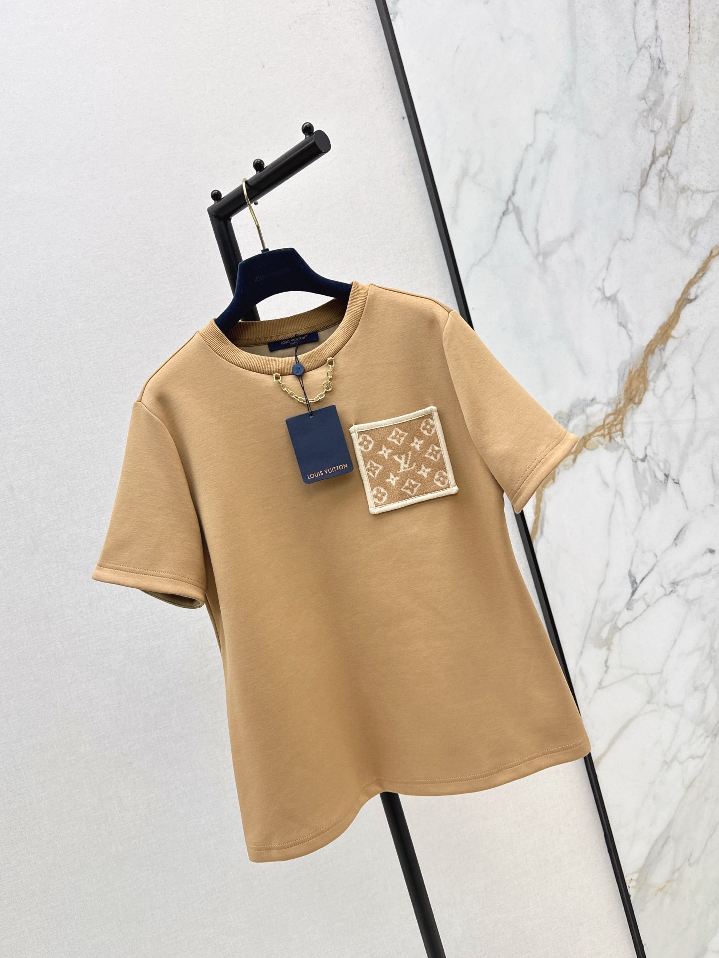 Loui* 25fw t-shirt