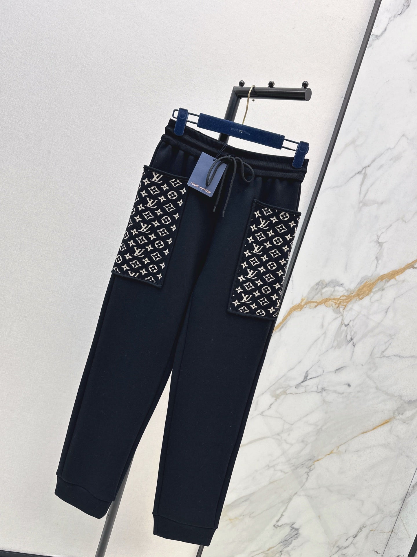 Loui* 25fw casual pants