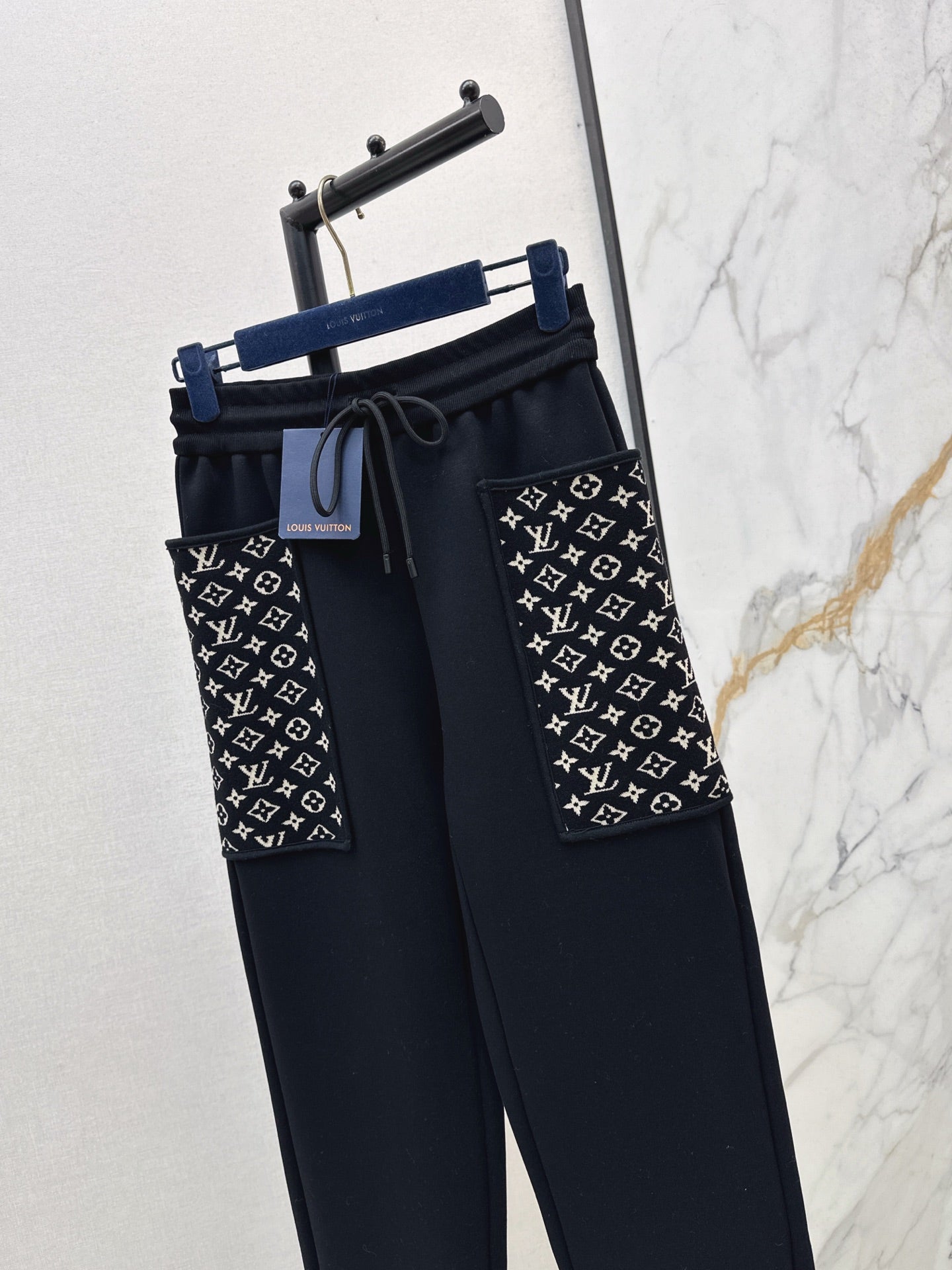 Loui* 25fw casual pants