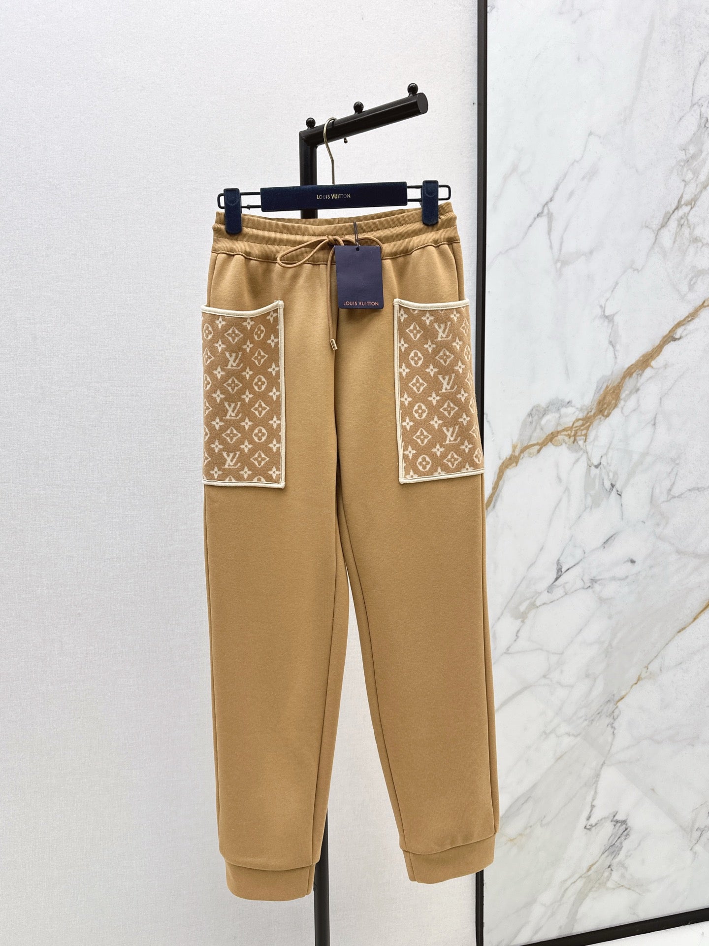 Loui* 25fw casual pants