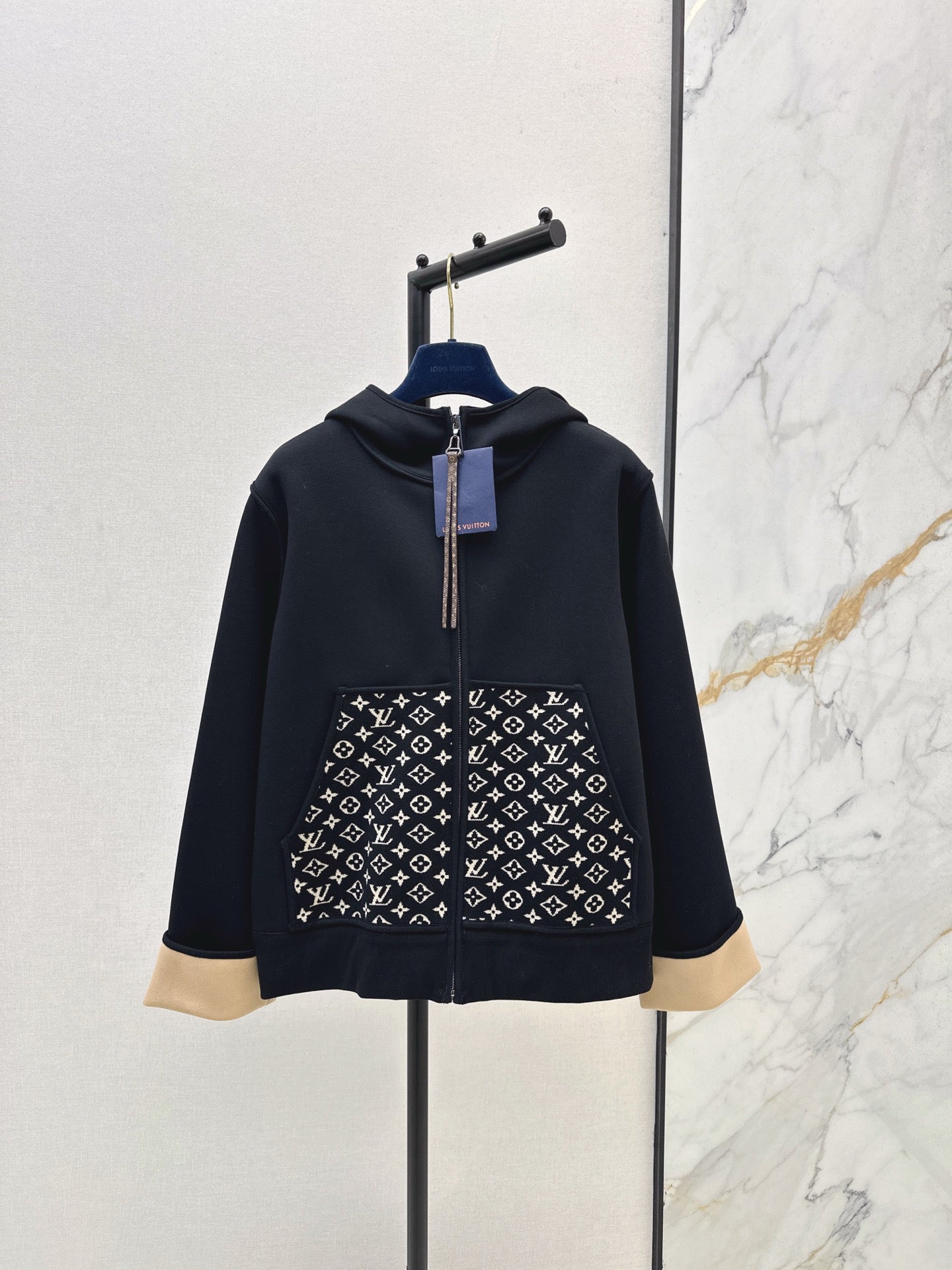 Loui* 25fw sweatshirt jacket