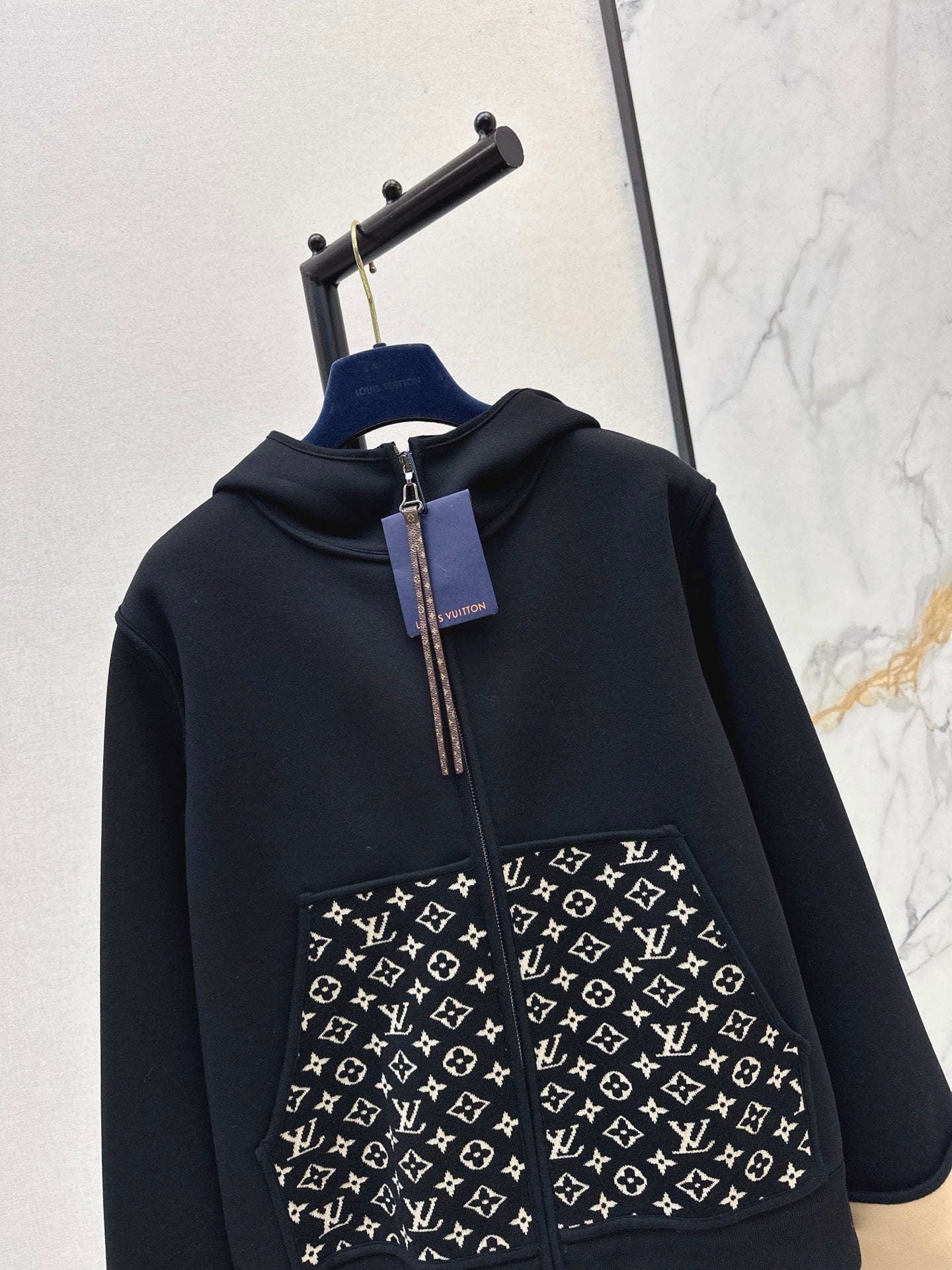 Loui* 25fw sweatshirt jacket