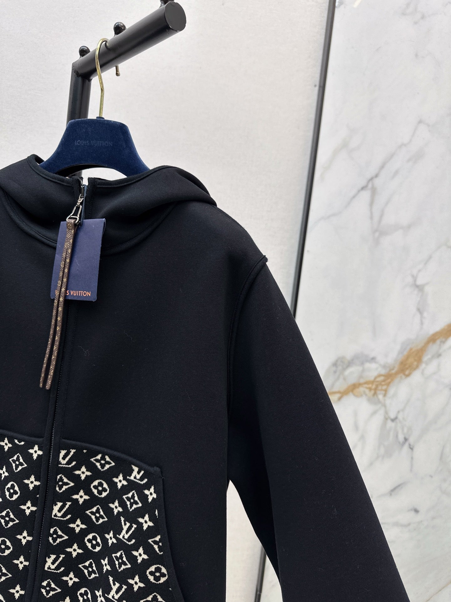 Loui* 25fw sweatshirt jacket