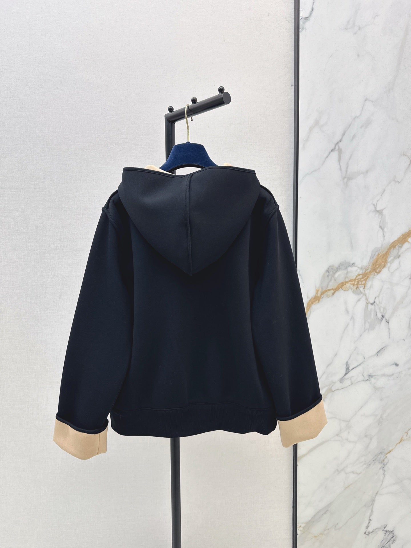 Loui* 25fw sweatshirt jacket