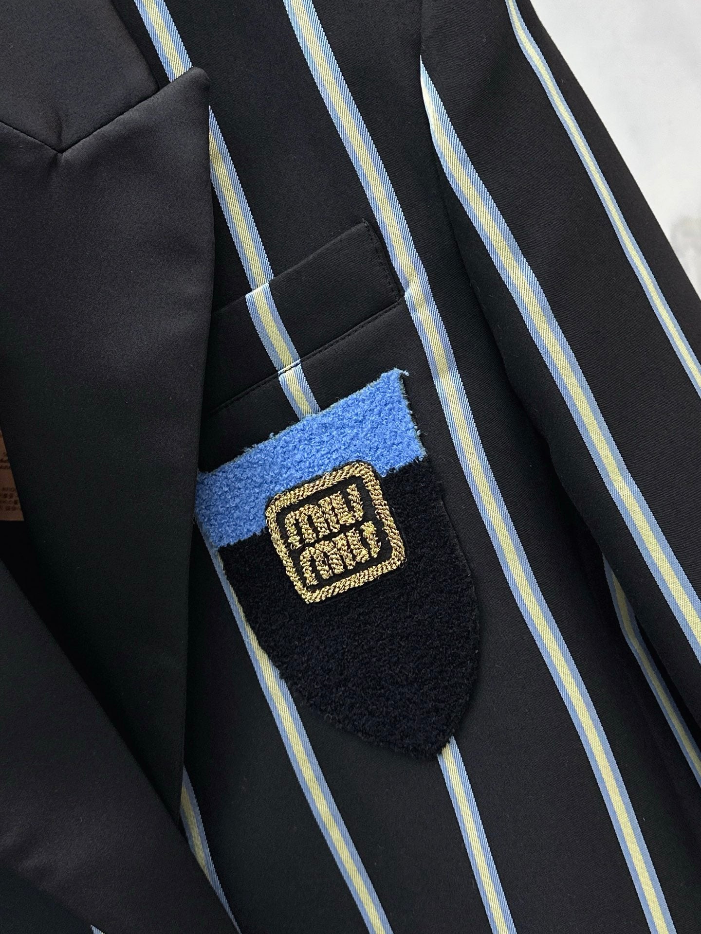 M*u 25fw suit jacket