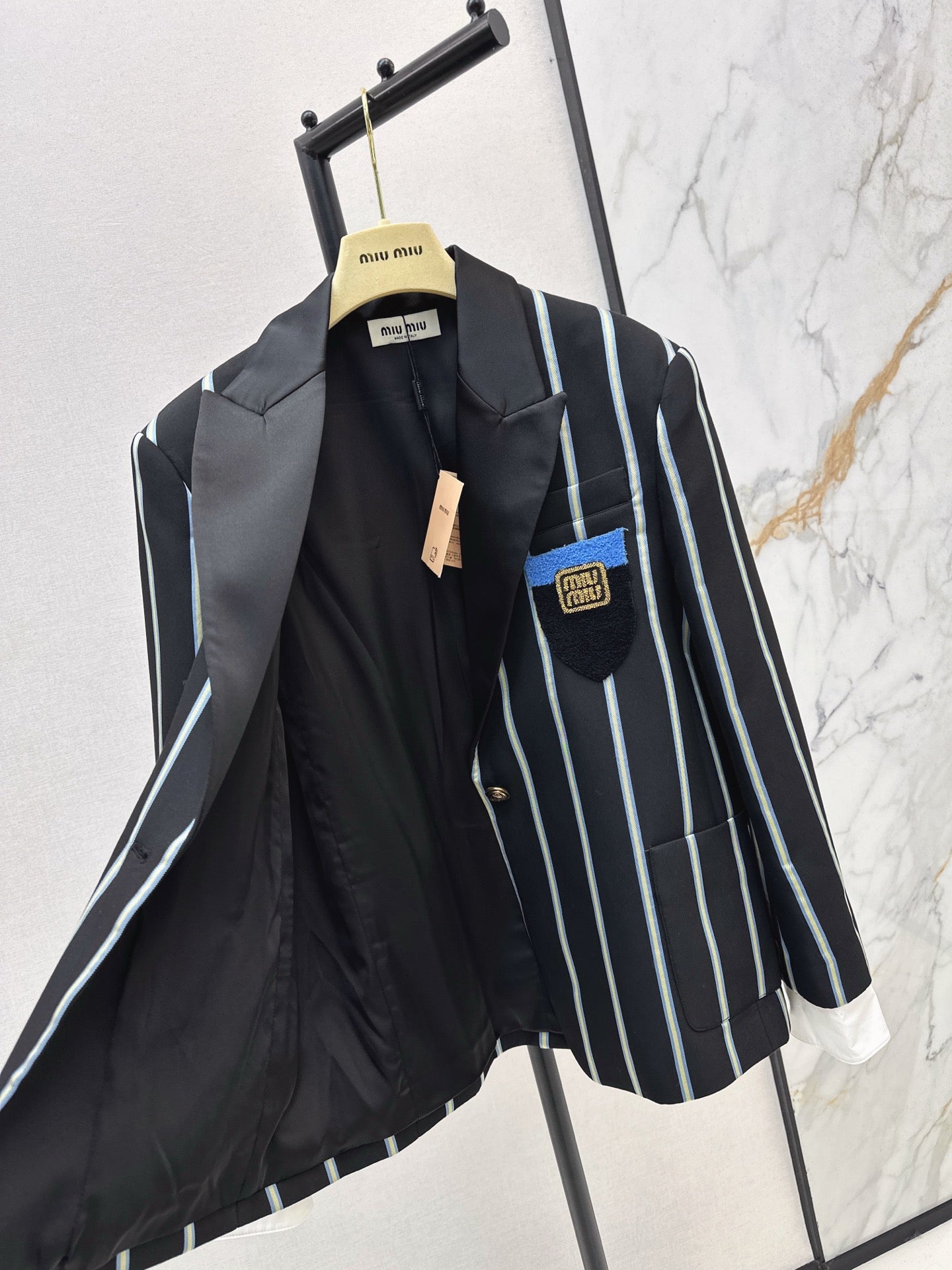 M*u 25fw suit jacket