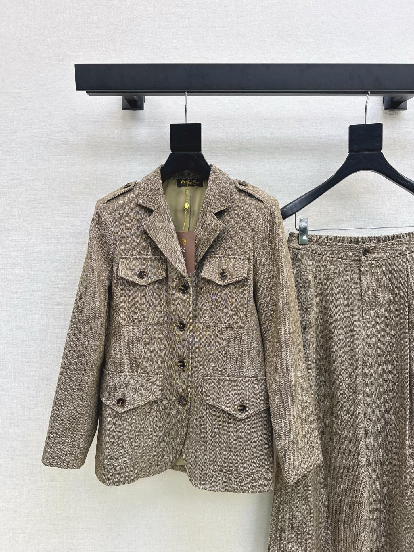 Lor*P 25fw linen suit