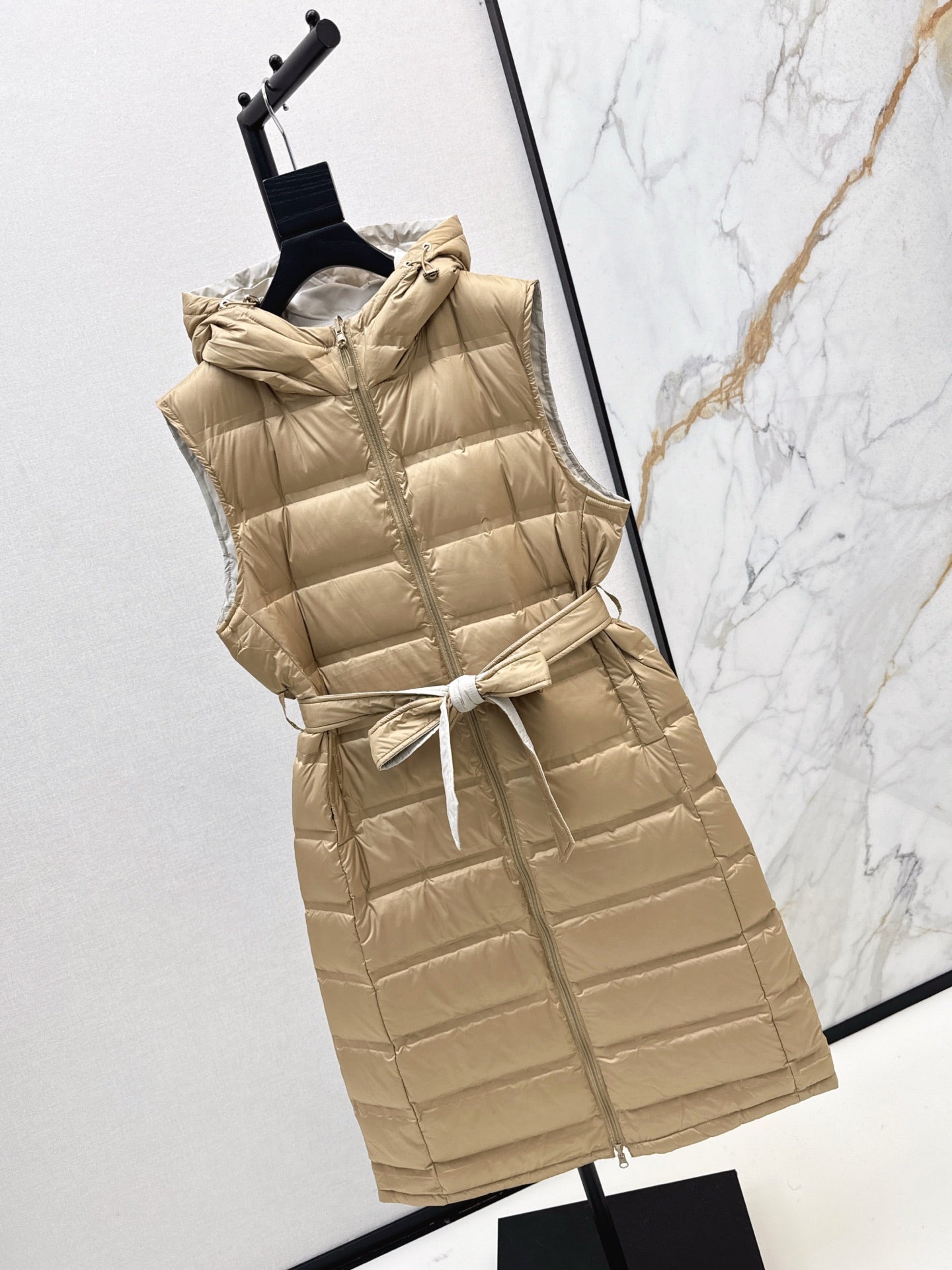 Max*M 25fw Double-sided down vest