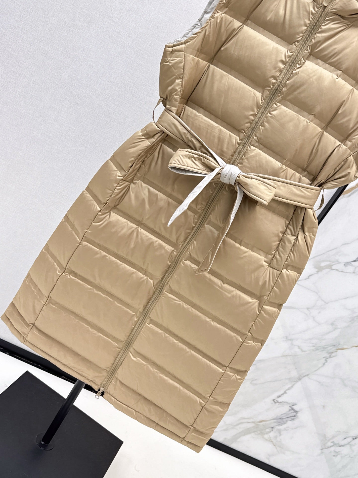 Max*M 25fw Double-sided down vest