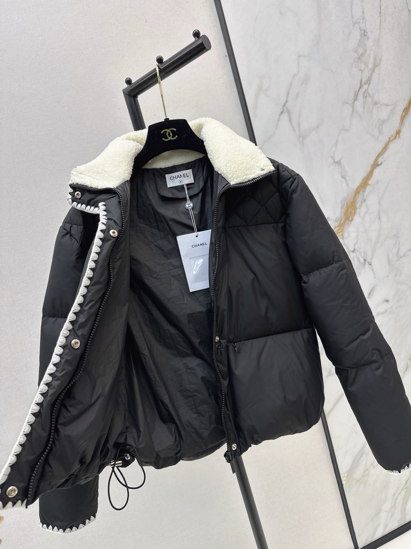 C*nel 25fw down jacket