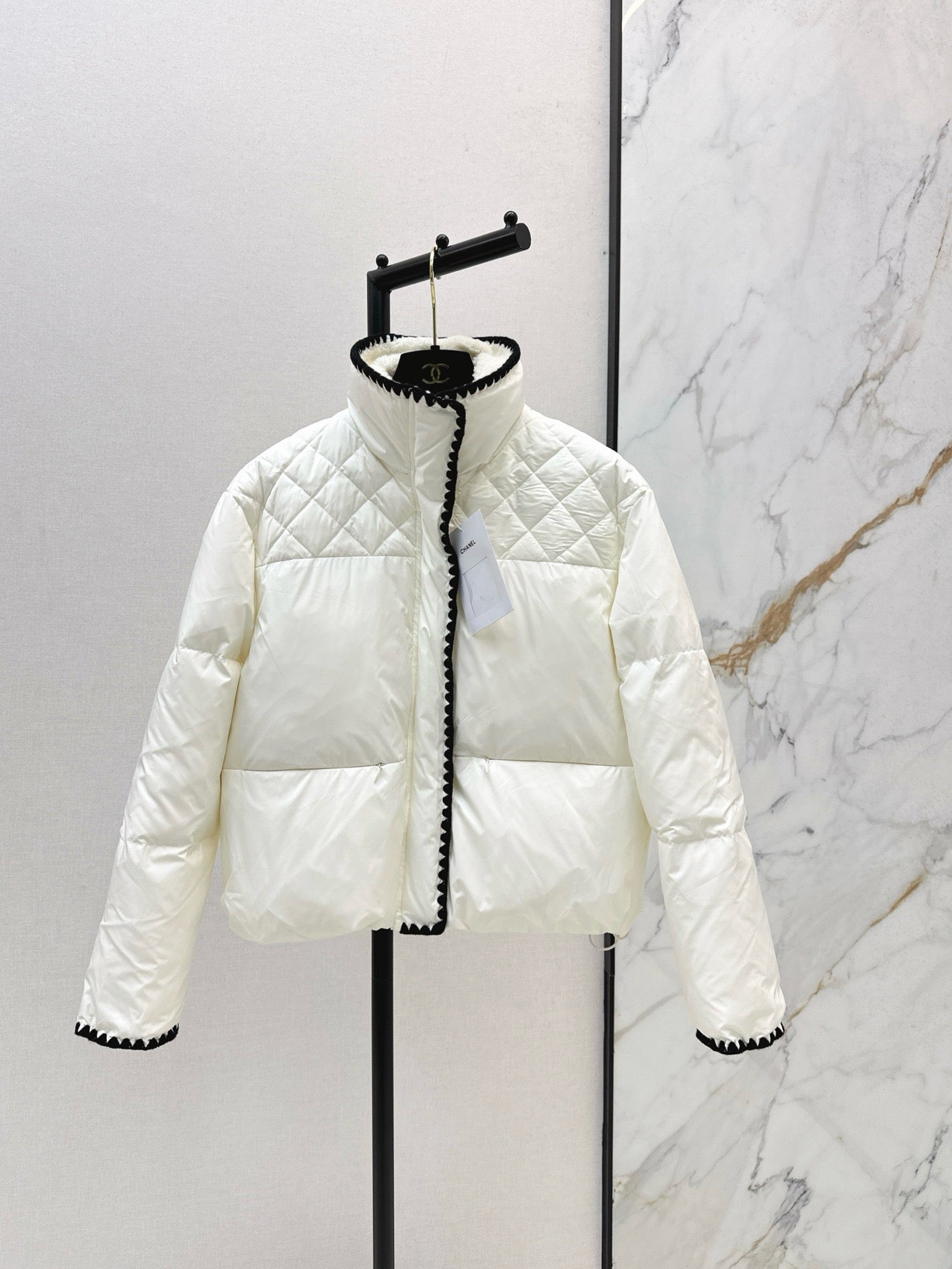 C*nel 25fw down jacket