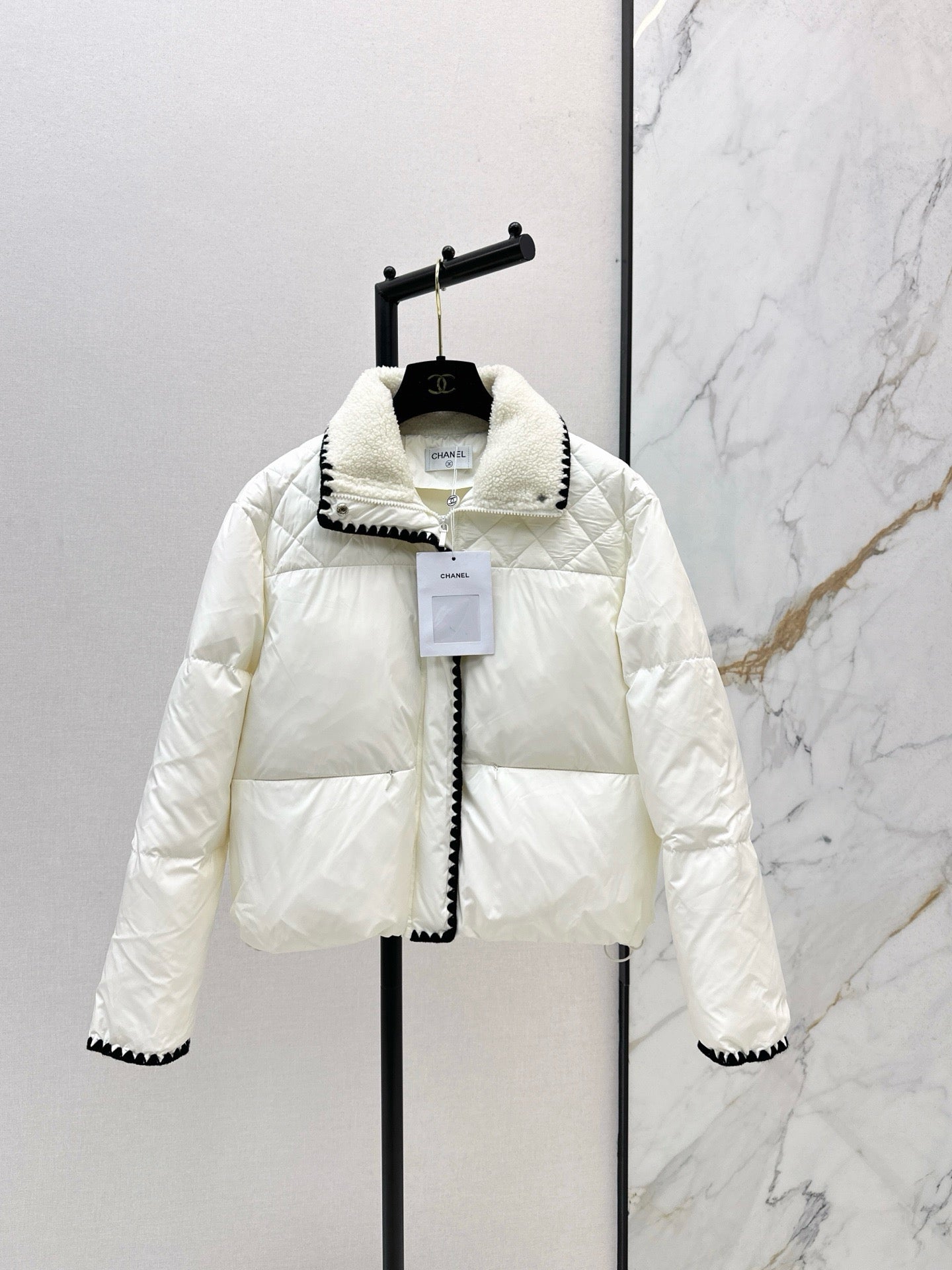 C*nel 25fw down jacket